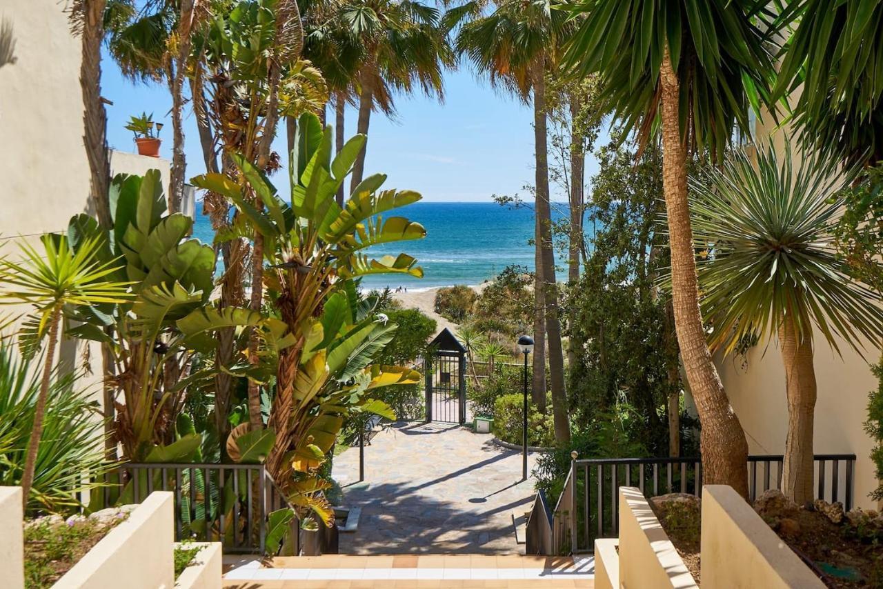 Oleholidays Romana Playa 223 Primera Linea Playa Apartment Marbella Exterior photo